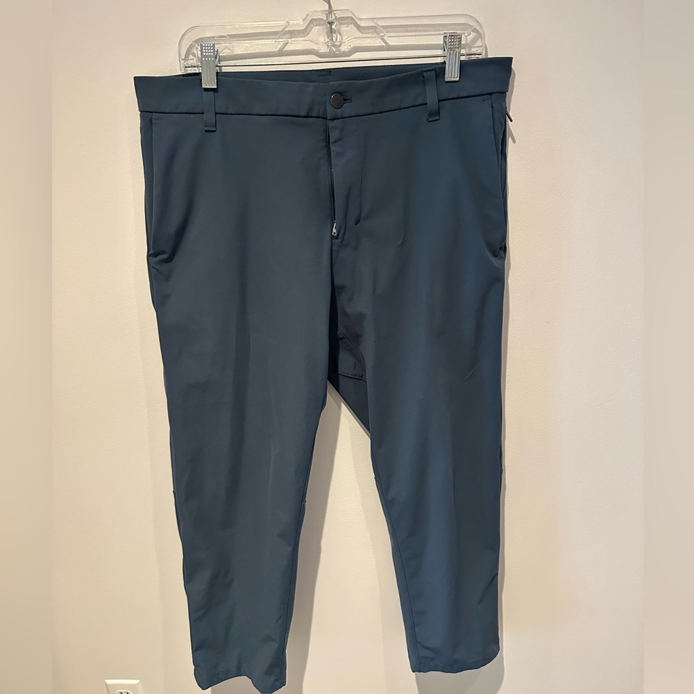 Lululemon Commission Classic-Fit Size 34, Iron Blue